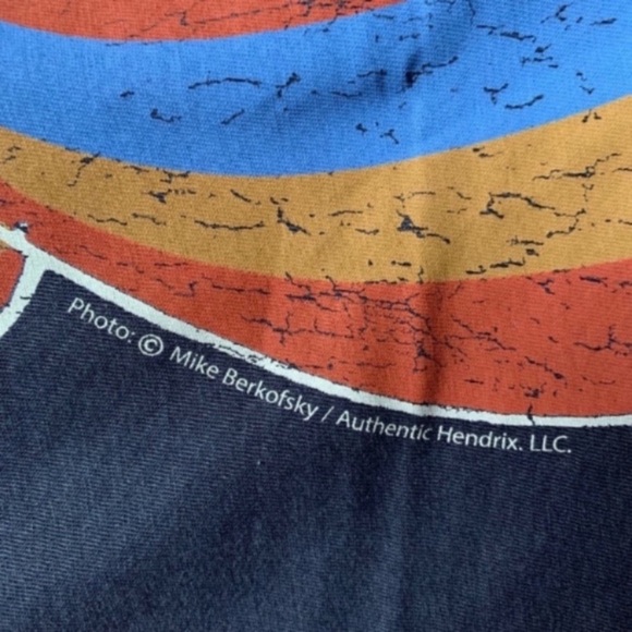 Jimi Hendrix Graphic T-shirt - Picture 6 of 10